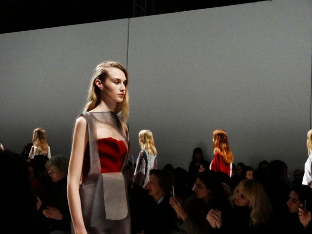 HUSSEIN-CHALAYAN-20142015-COLLECTION-06