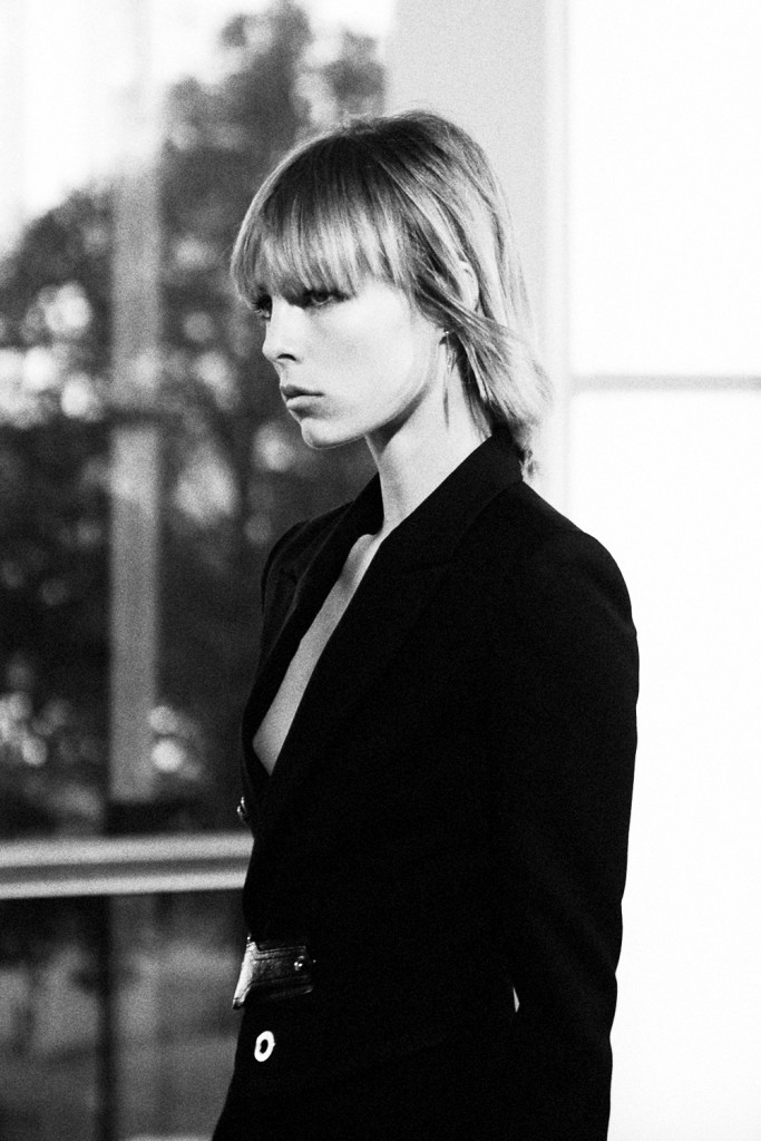 AnthonyVaccarello SS16 backstage pictures by our photographer Elise Toidé 