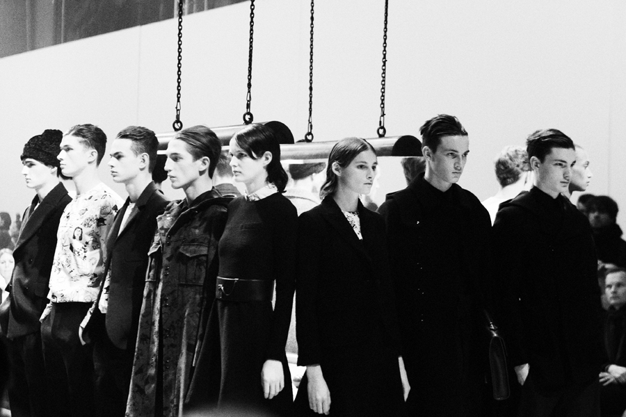 CARVEN MENSWEAR F/W 2014 BACKSTAGE, PARIS