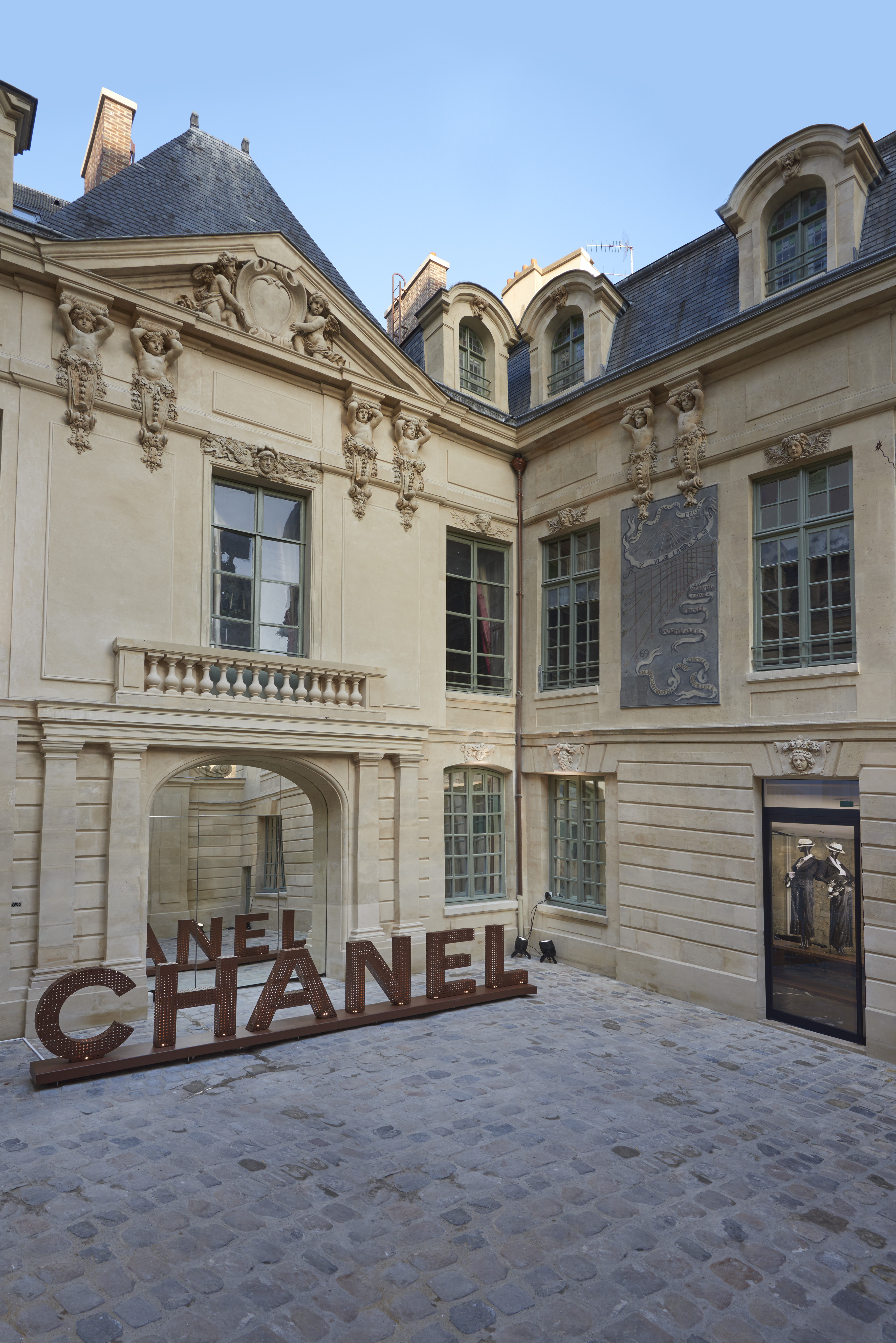 Chanel opens pop-up stores in Le Marais, Paris