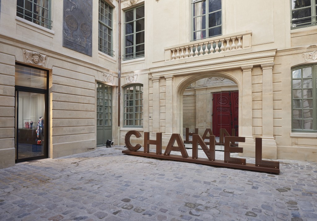 Chanel pop-up stores in Le Marais, Paris - Crash Magazine