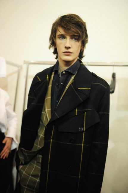 BACKSTAGE AT PAUL SMITH FALL-WINTER 2017/18 MEN’S SHOW IN PARIS | CRASH ...