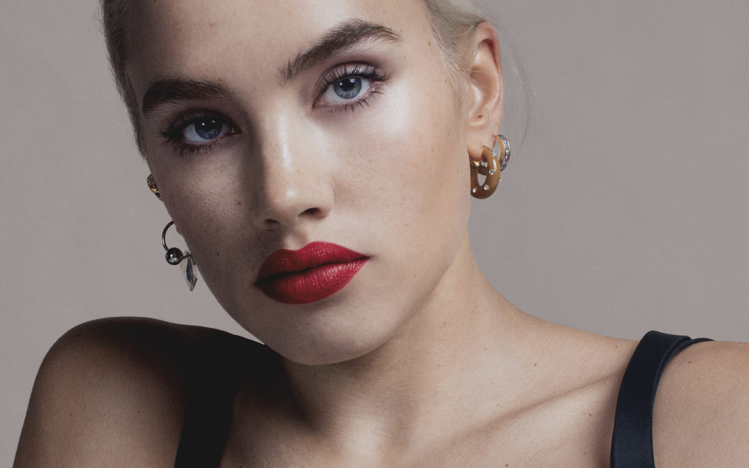 BURBERRY BEAUTY WELCOMES ISAMAYA FFRENCH