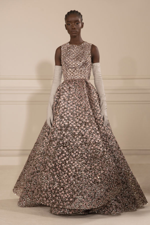 Valentino | Pink evening gowns, Fashion, Fabulous dresses
