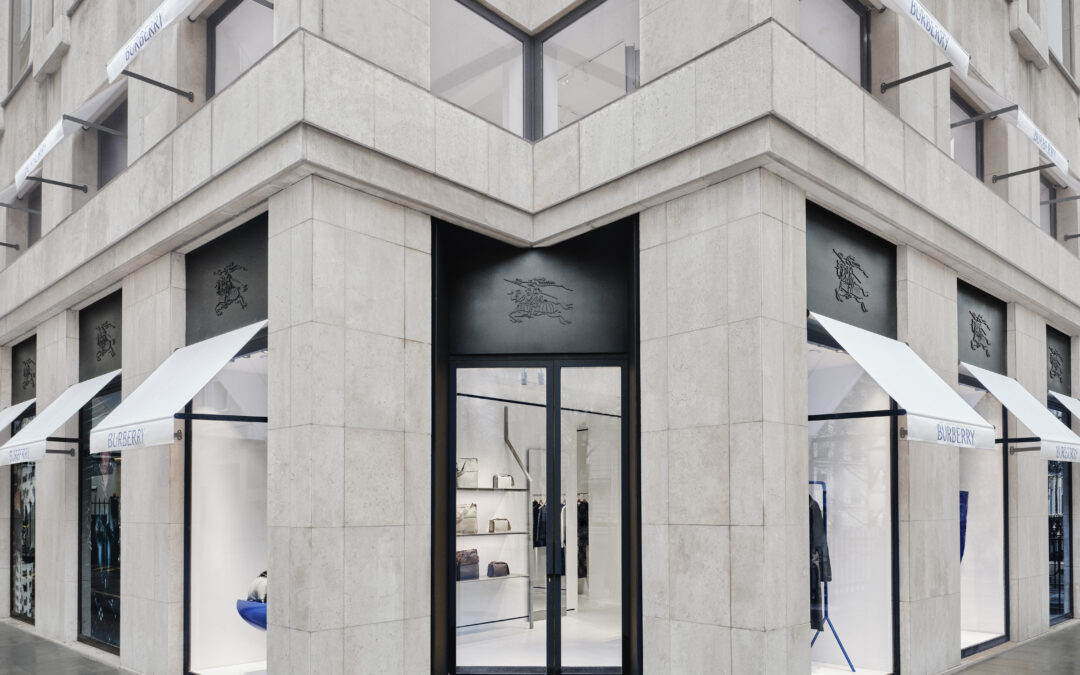 BURBERRY OPENS A NEW STORE ON AVENUE MONTAIGNE