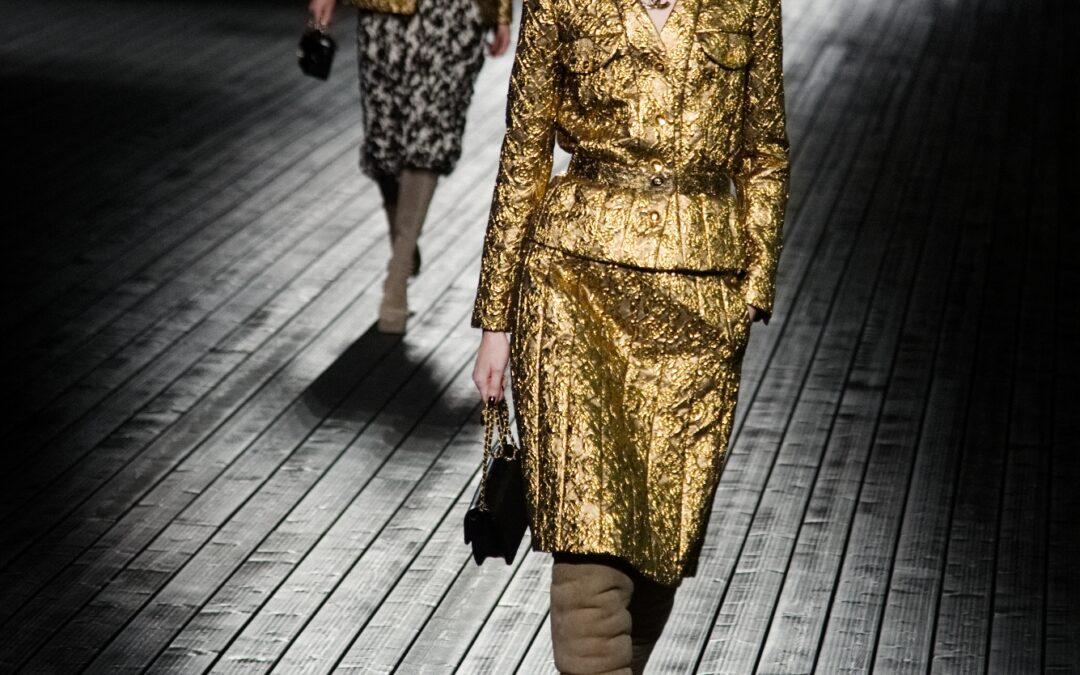 CHANEL RTW FW24 : HOMMAGE TO GABRIELLE CHANEL’S HISTORY